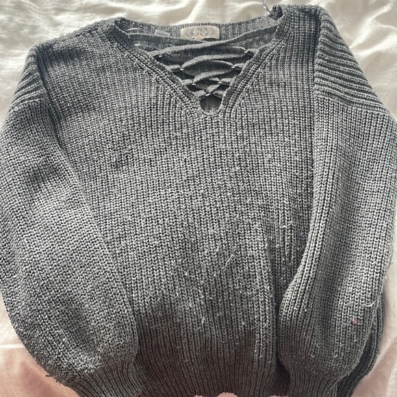 V neck pink rose sweater - Picture 3 of 5